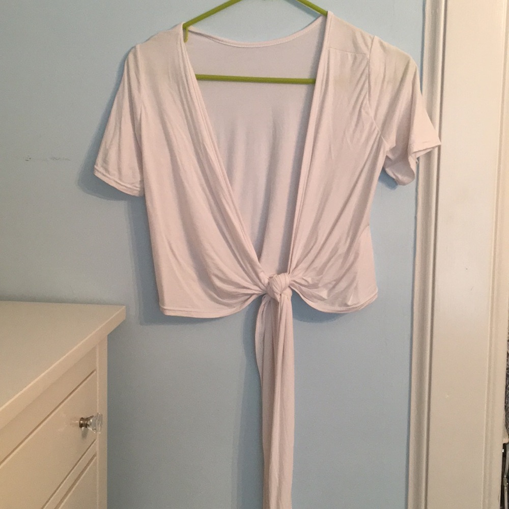 White short sleeve crop top with tie at bottom